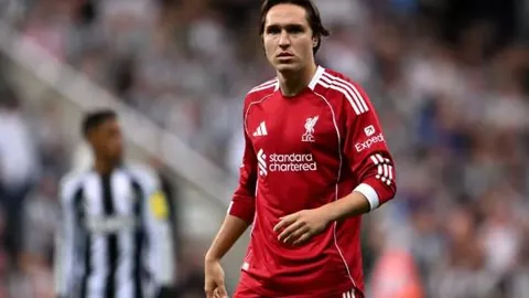 前曼联体育总监阿什沃斯重返职场，转战板球界担任俱乐部顾问